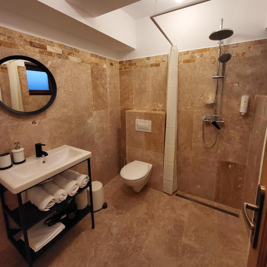 Old Town Apartament Διαμέρισμα Τιργκόβιστε Εξωτερικό φωτογραφία