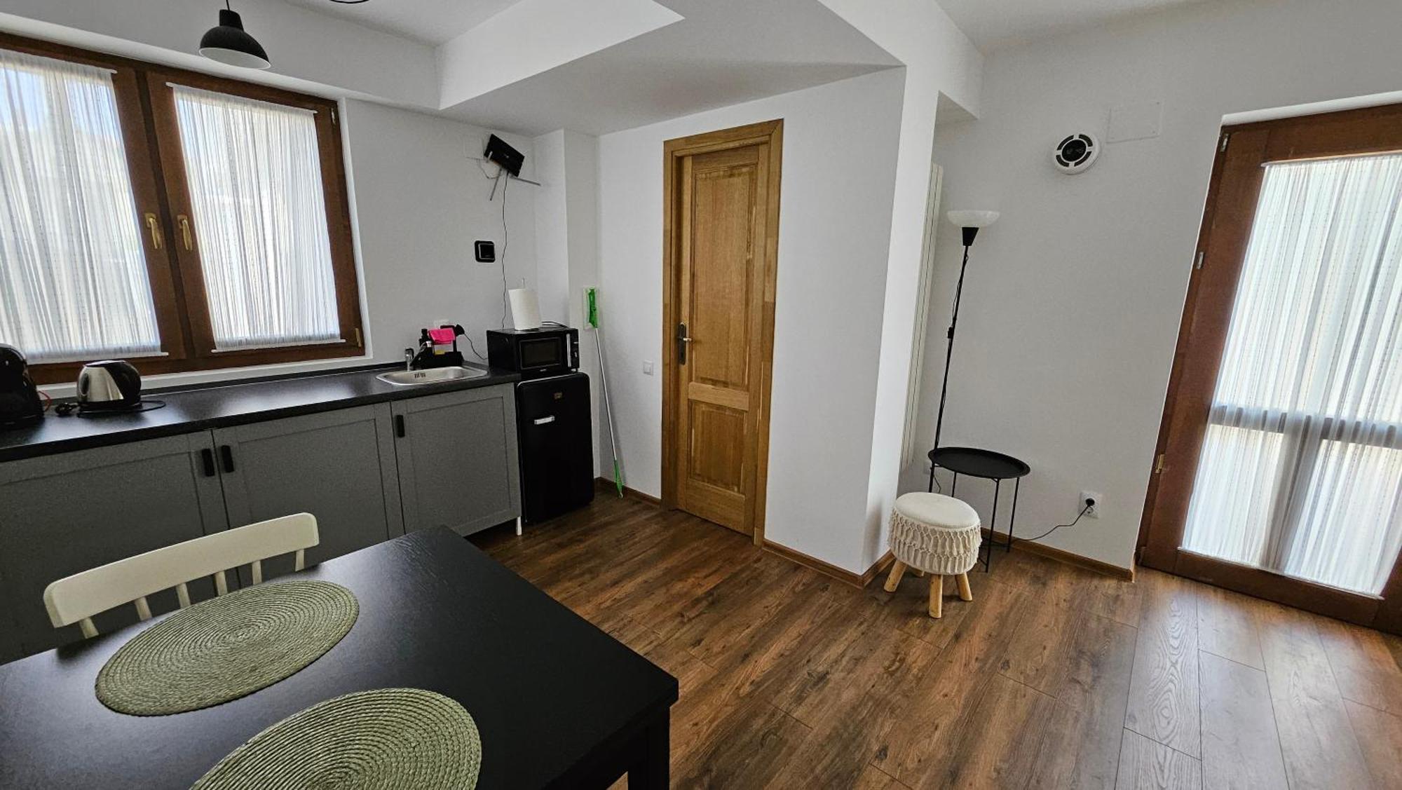 Old Town Apartament Διαμέρισμα Τιργκόβιστε Εξωτερικό φωτογραφία